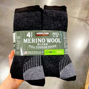 KIRKLAND SIGNATURE Merino Wool Blend Mens Size 7-13 Outdoor Trail Socks 4 Pairs